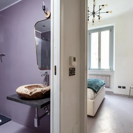 Stylish Industrial Flat דירה