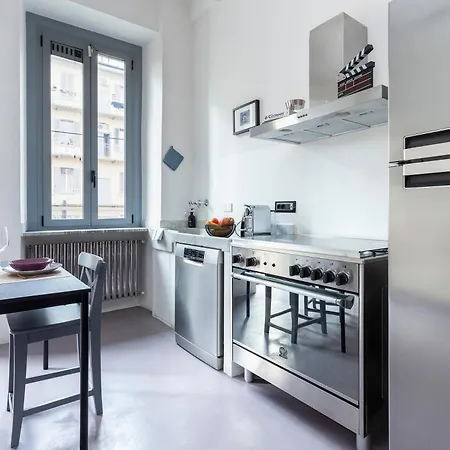 Stylish Industrial Flat * מילאנו