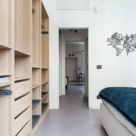 Stylish Industrial Flat * מילאנו